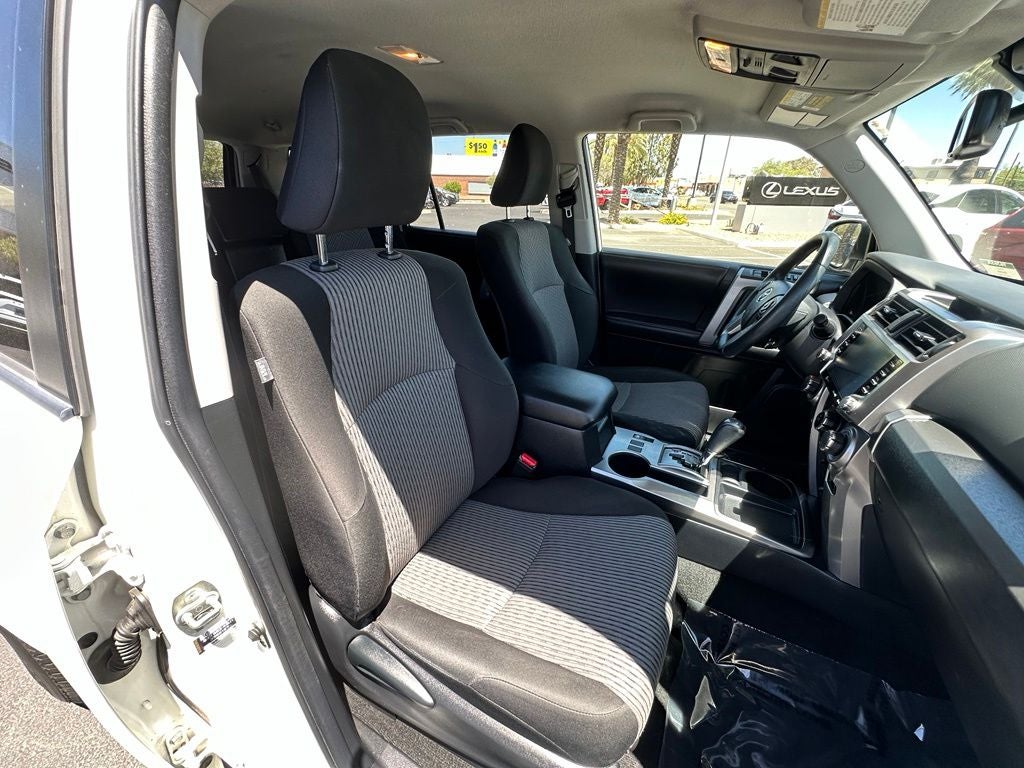 2022 Toyota 4Runner SR5
