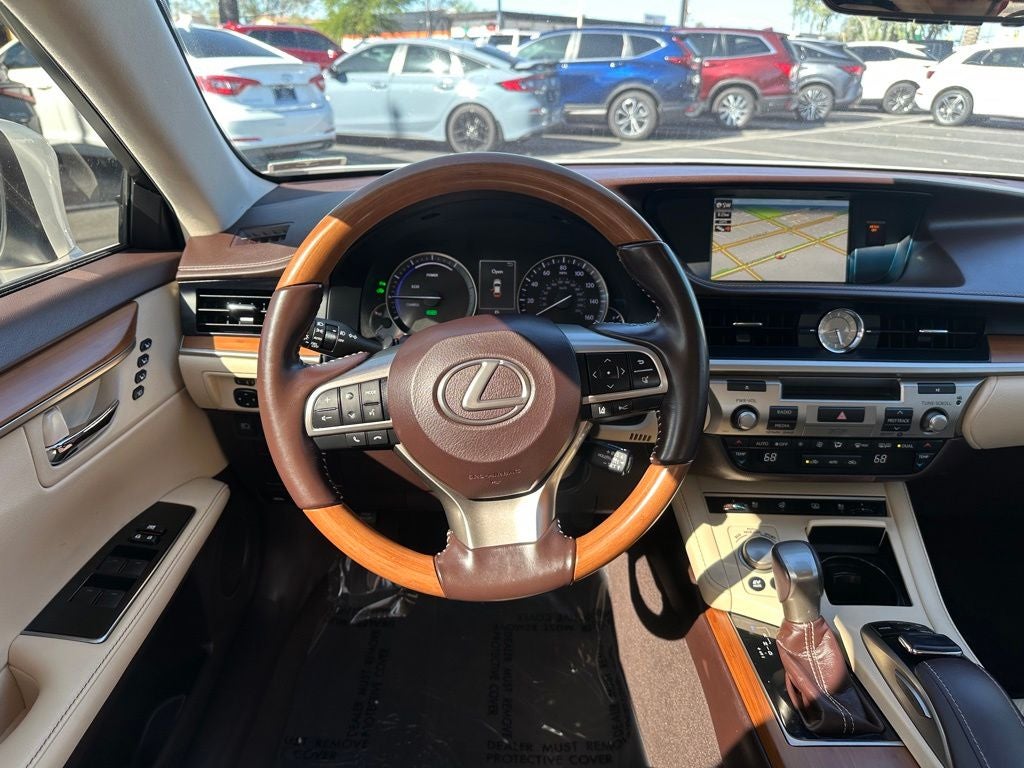 2018 Lexus ES 300h