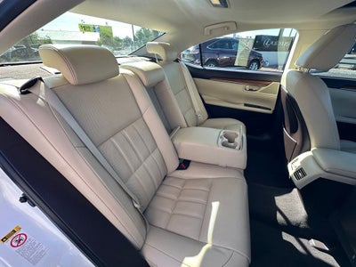 2018 Lexus ES 300h