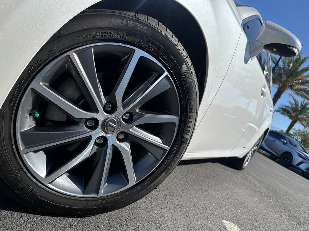 2018 Lexus ES 300h