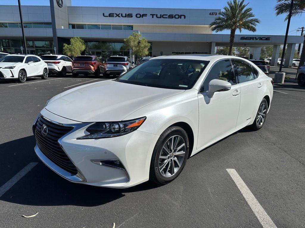 2018 Lexus ES 300h
