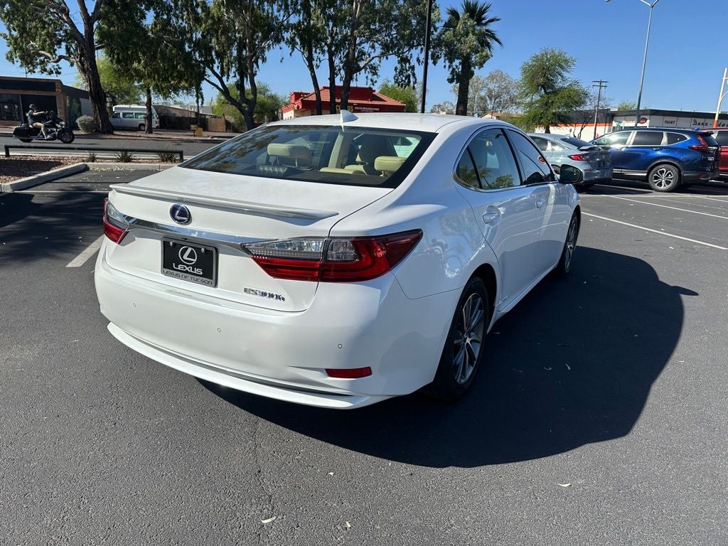 2018 Lexus ES 300h