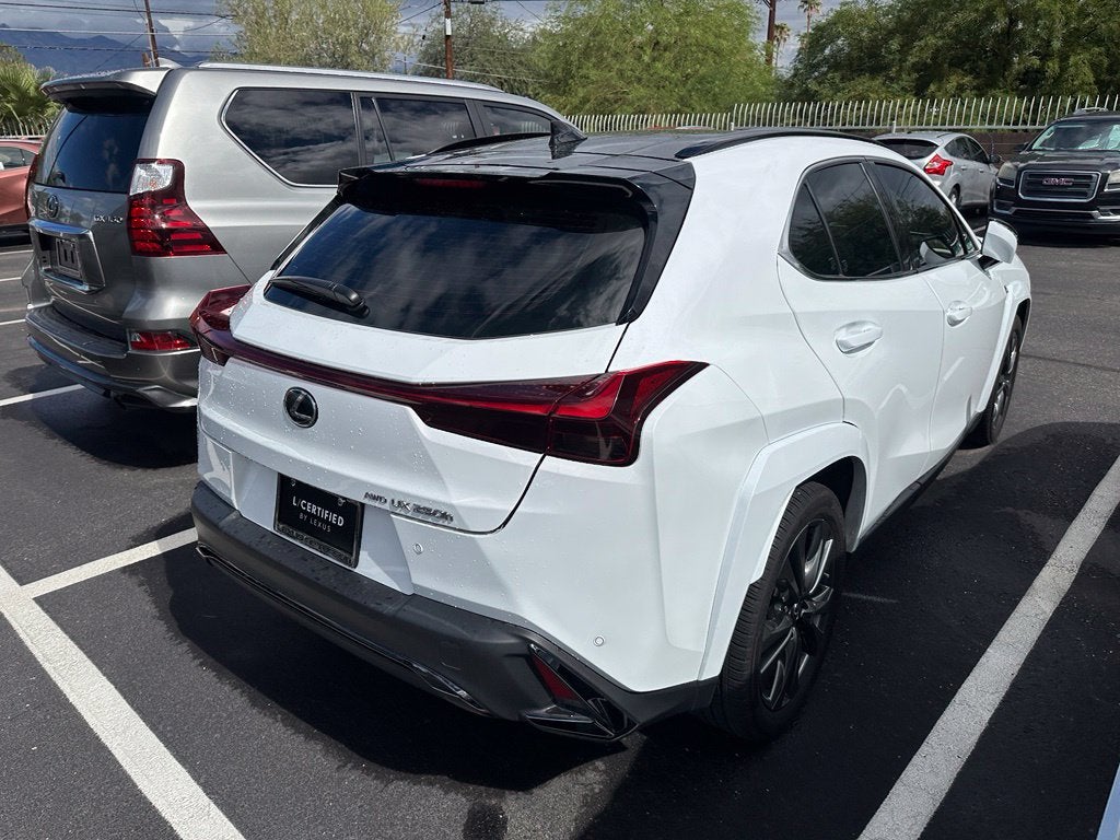 2023 Lexus UX 250h F SPORT Handling