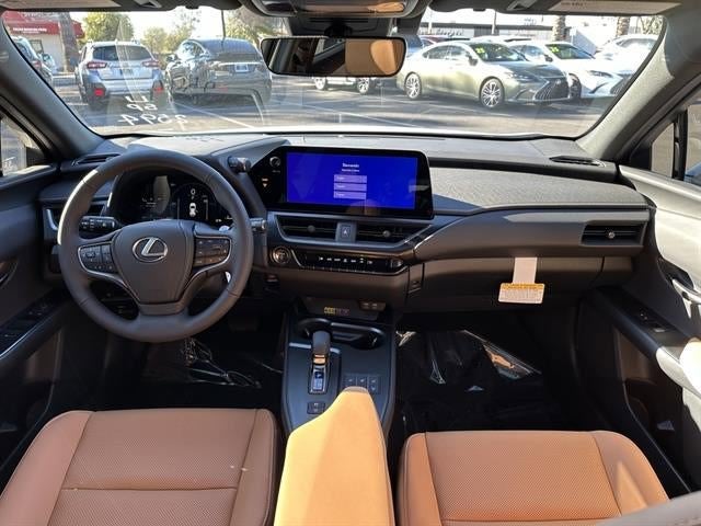 2025 Lexus UX 300h PREMIUM