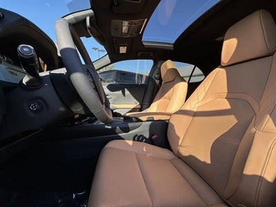 2025 Lexus UX 300h PREMIUM