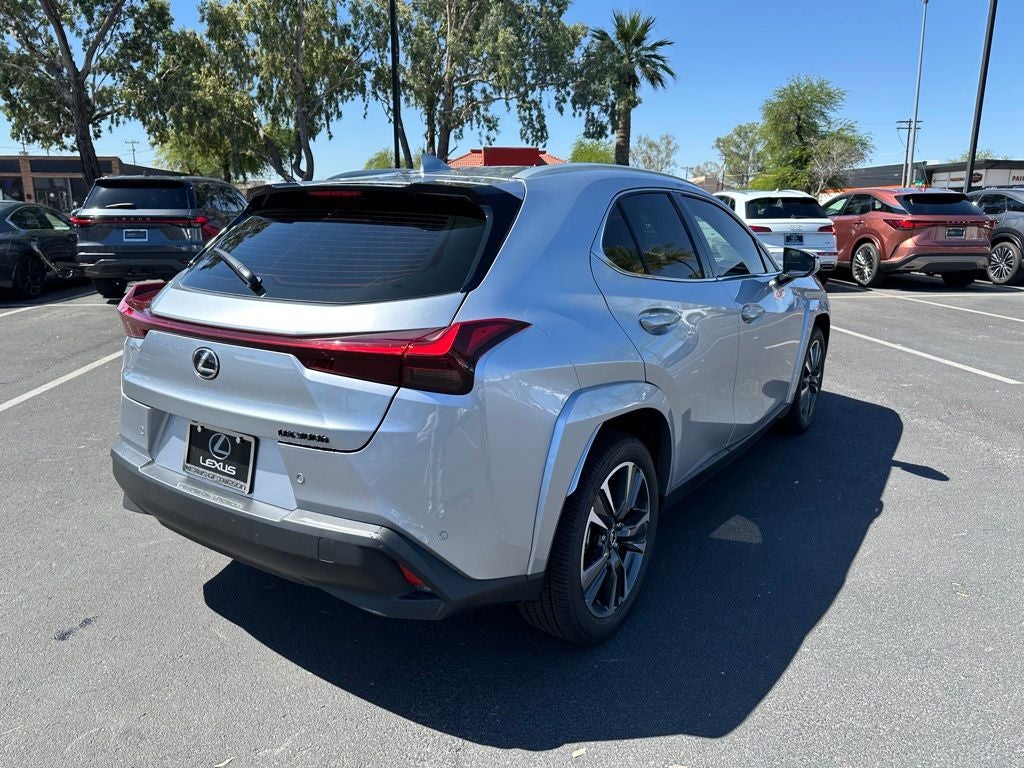 2026 Lexus UX 300h Premium
