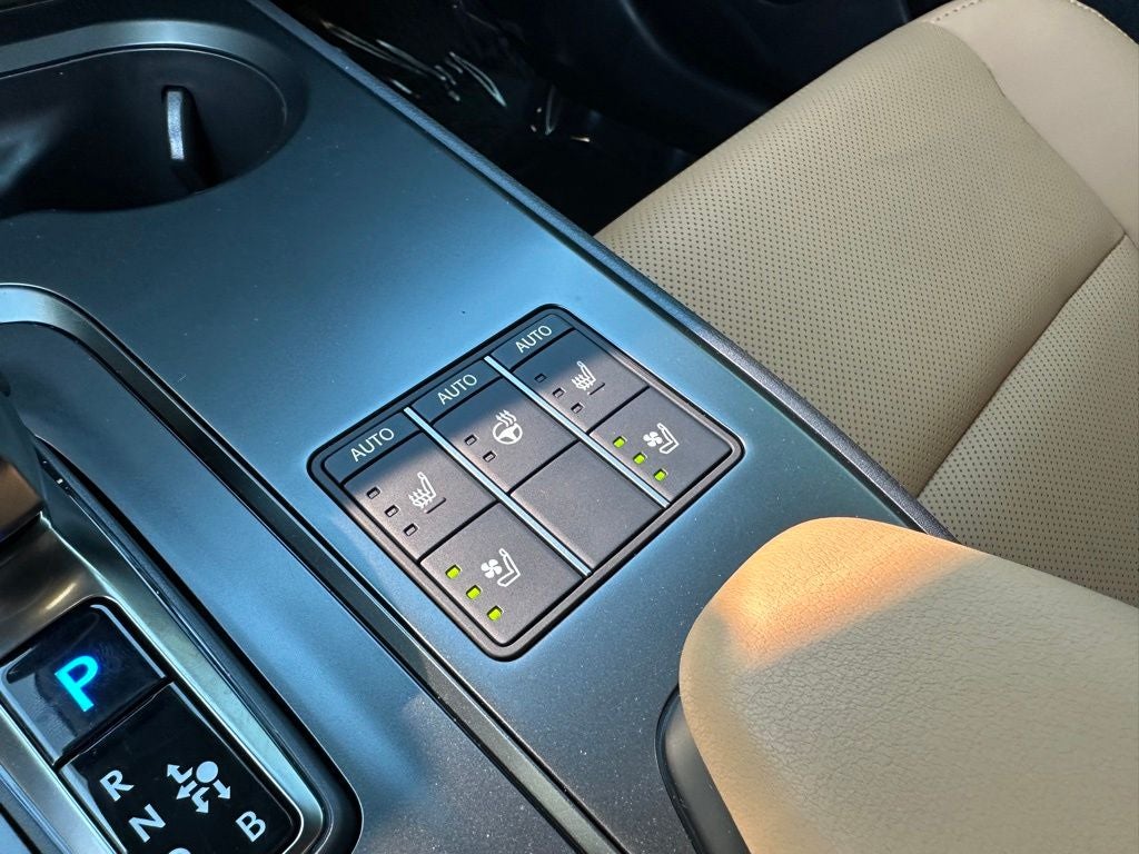 2026 Lexus UX 300h Premium