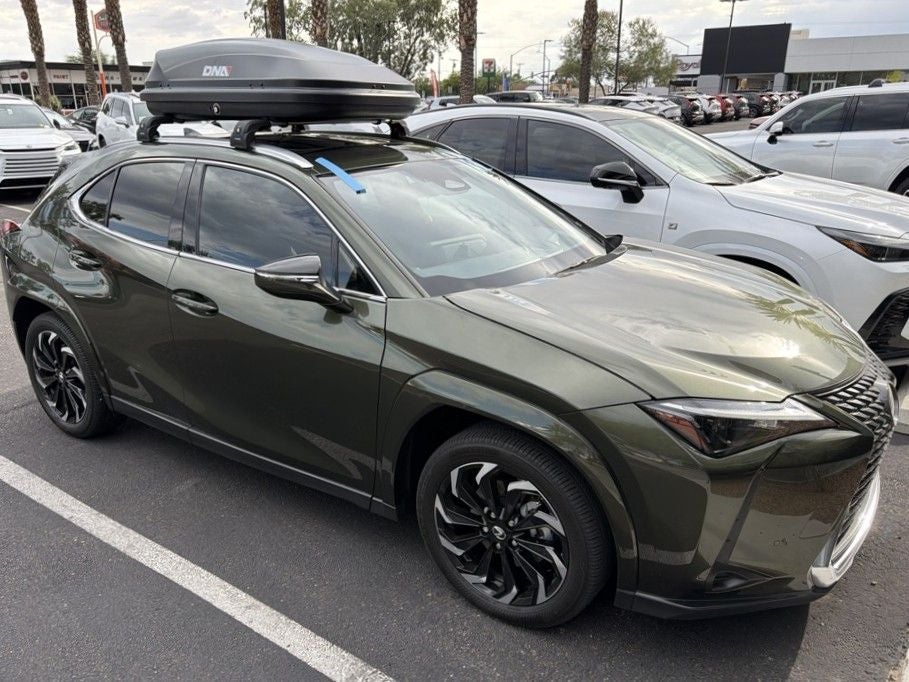 2025 Lexus UX 300h Premium