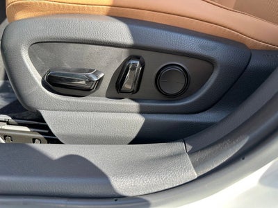 2026 Lexus UX 300h Premium