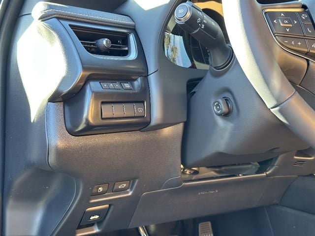 2026 Lexus UX 300h Premium