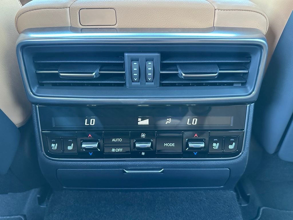2026 Lexus LX 700h Luxury