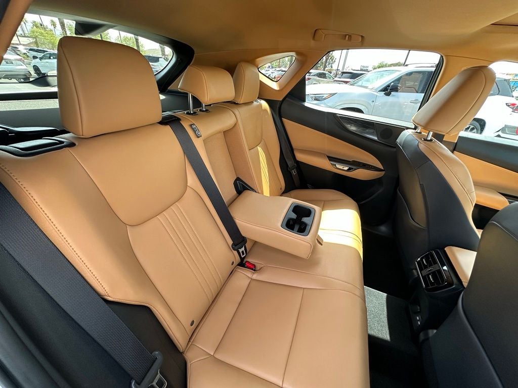 2025 Lexus NX 350h Premium