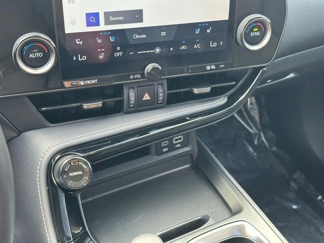 2025 Lexus NX 350h Premium