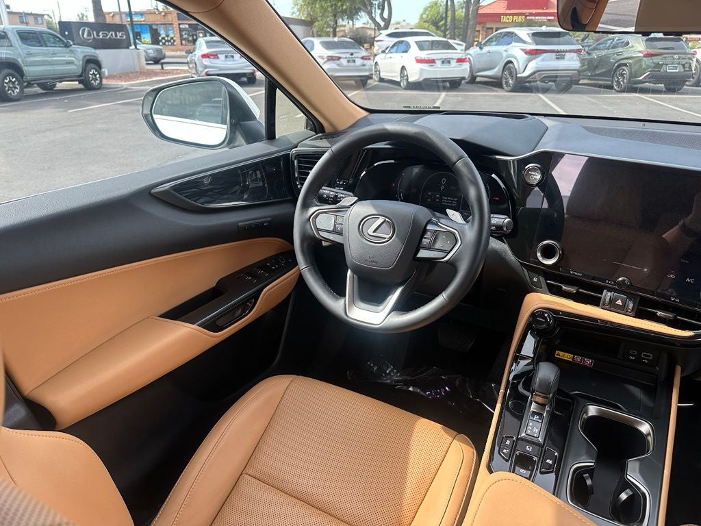 2025 Lexus NX 350h Premium