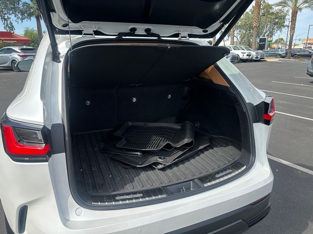 2025 Lexus NX 350h Premium