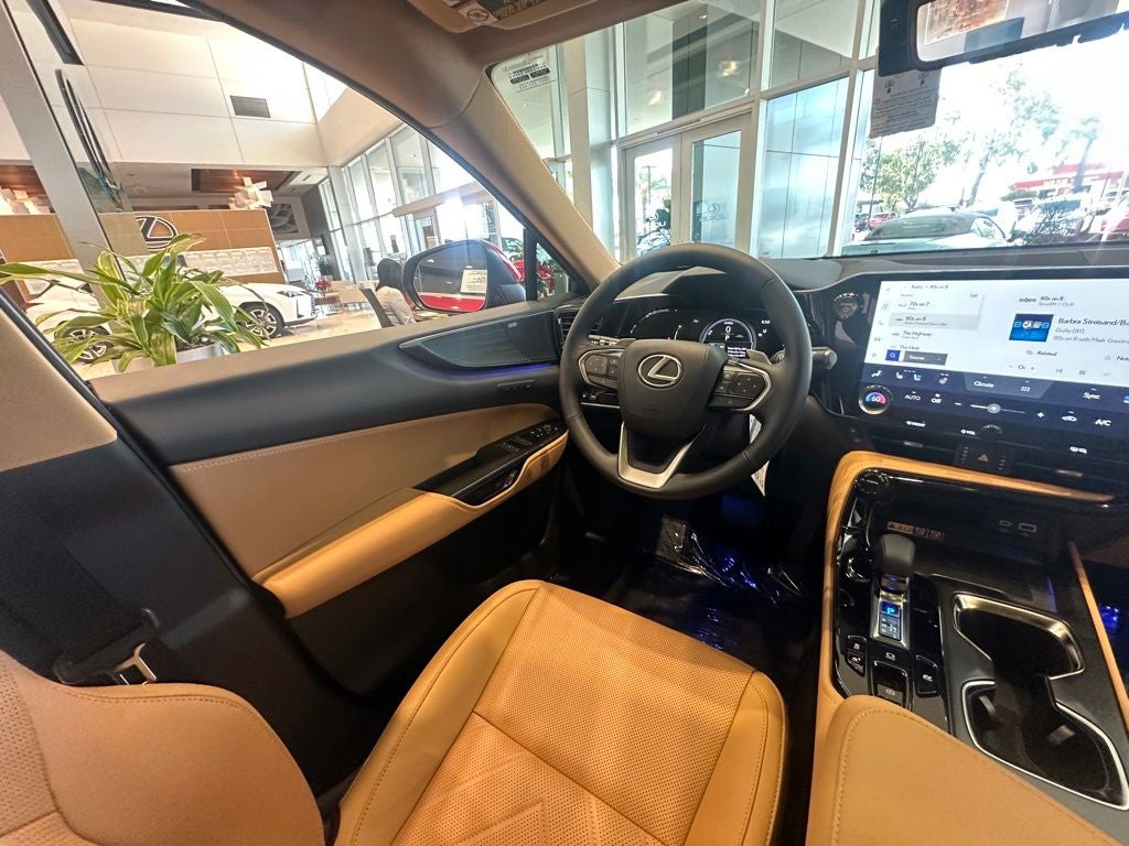 2026 Lexus NX 350h Luxury