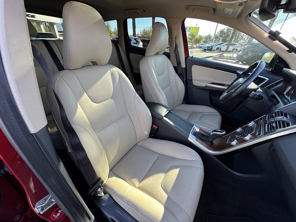 2017 Volvo XC60 T5 Inscription